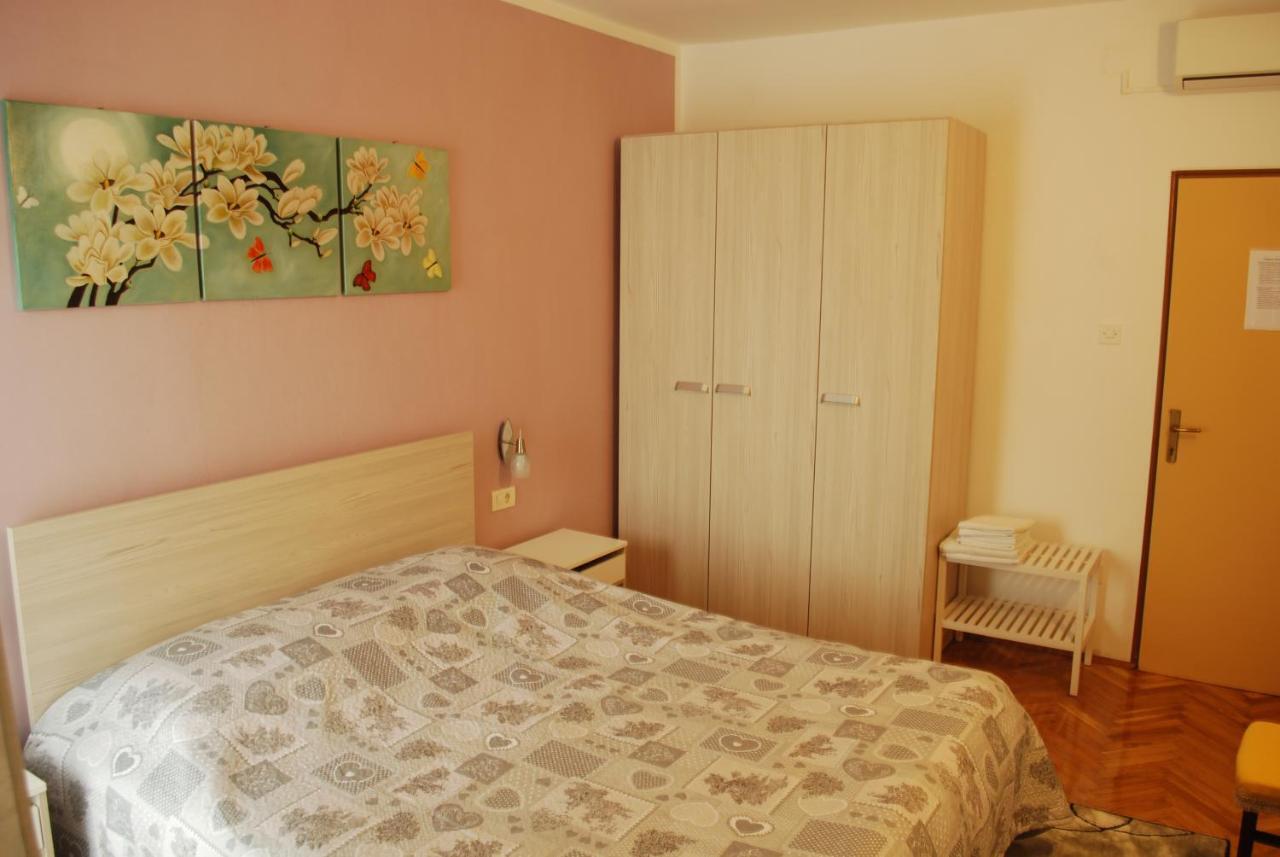 Rooms Villa Andreja Pag Town Buitenkant foto